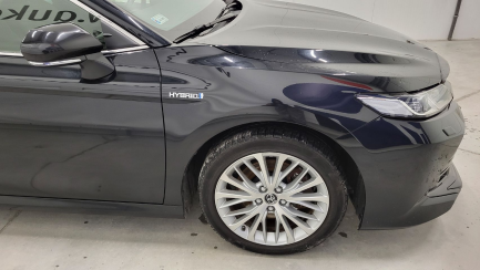 Zdjęcie przedmiotu: Toyota Camry 2.5 Hybrid Prestige CVT