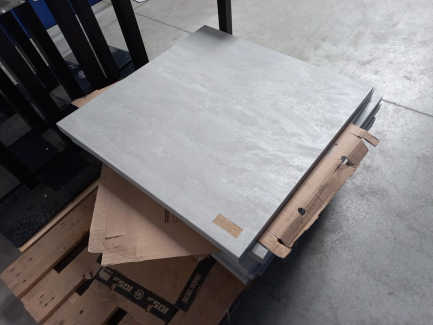 Zdjęcie przedmiotu: Table 80x80cm - 12pcs.