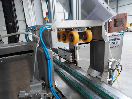 Zdjęcie przedmiotu: Line for gluing mattresses D&D System / DUEEFE-APER / BELLUSSI -AX-R + AX-L / NT / AXPRL