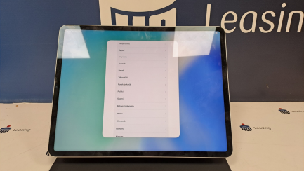 Zdjęcie przedmiotu: Планшет Apple iPad Pro 12.9'' 256GB сріблястого кольору, код виробника: MNXT3FD/A + клавіатура Apple Magic Keyboard для iPad Pro 12.9'' (5-го покоління) чорного кольору, код виробника: MJQK3Z/A