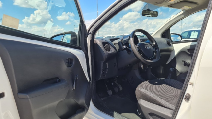 Zdjęcie przedmiotu: Toyota Aygo 1.0 VVT-i X Evidence retained electronically, possible registration of the vehicle after passing technical tests