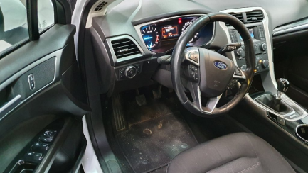 Zdjęcie przedmiotu: Ford Mondeo 2.0 TDCi Silver X (Amb.)