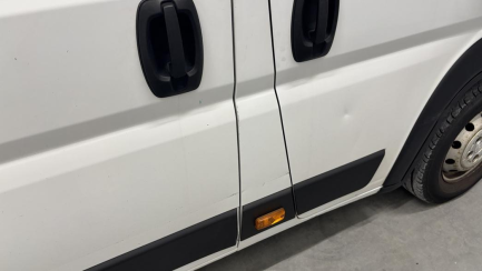 Zdjęcie przedmiotu: Citroen Jumper 35 2.2 BlueHDi E6.2 3.5t L4H2 Control