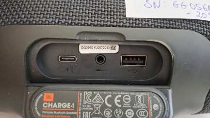 Zdjęcie przedmiotu: JBL Charge 4 Wireless Speaker