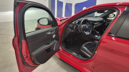 Zdjęcie przedmiotu: ALFA ROMEO GIULIA 2.0 Turbo Veloce TI Q4 aut Pojazd po długotrwałym postoju!