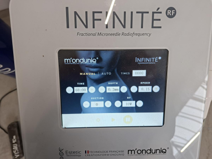Zdjęcie przedmiotu: Косметичний апарат INFINITE RF, що використовується для зменшення шрамів від акне, омолодження, зменшення розтяжок, ліфтингу та видалення плям.