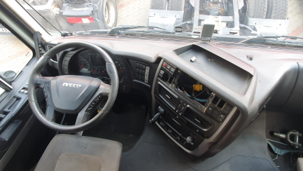 Zdjęcie przedmiotu: Iveco AS440T/P 4x2 Hi-Way