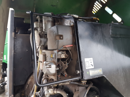 Zdjęcie przedmiotu: Harvester John Deere 770D