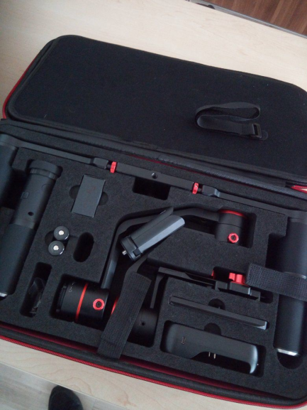 Zdjęcie przedmiotu: Set of photographic equipment (FUJI X-T2 camera + XF 18-55mm lens, FUJI XF 35 F1 4 R lens, stabilizer, SLIDER, head)