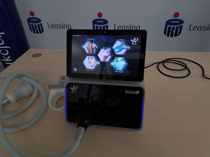 Zdjęcie przedmiotu: A medical device designed to destroy fat cells and increase collagen production in the skin caused by thermal shock caused by low and high temperatures generated by the device - CRYO T-SHOCK 4.0