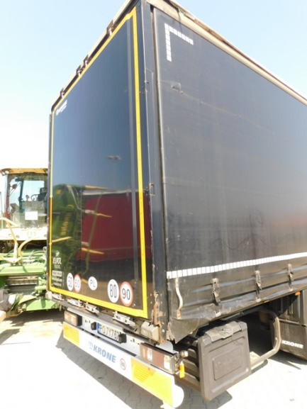 Zdjęcie przedmiotu: KRONE SD Curtain semitrailer