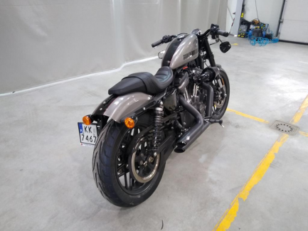 Zdjęcie przedmiotu: Harley Davidson Sportster Roadster