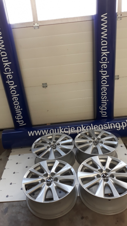 Zdjęcie przedmiotu: Rims MAZDA 7Jx17 ET50 - 4 pieces