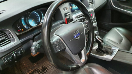 Zdjęcie przedmiotu: Wiosenne obniżki| Prowizja 1% Volvo S60 D2 Drive-E Momentum aut