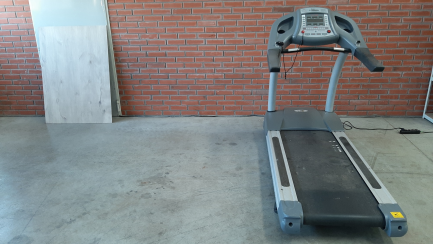 Zdjęcie przedmiotu: 5x treadmill, 5x elliptical cross trainer, 5x stationary bike, 5x horizontal bike