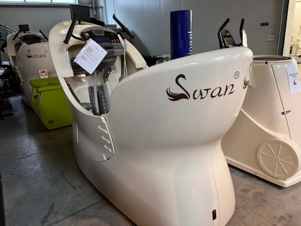 Zdjęcie przedmiotu: A cosmetic device used for body shaping STUDIO FIGURA Swan Shaper