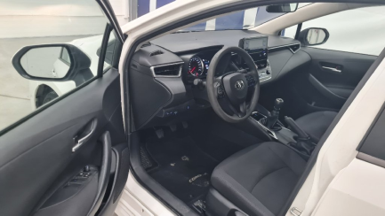 Zdjęcie przedmiotu: Toyota Corolla 1.6 Active