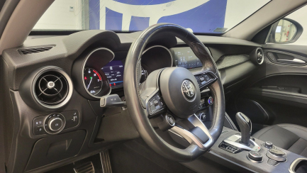 Zdjęcie przedmiotu: ALFA ROMEO Stelvio 2.0 Turbo Business Q4 aut