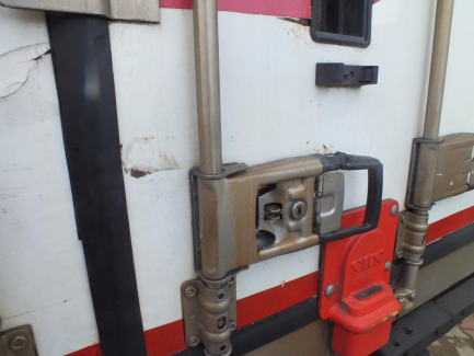 Zdjęcie przedmiotu: AUCTION OF THE DAY SCHMITZ CARGOBULL AG SKO 24L-13.4 Refrigerator