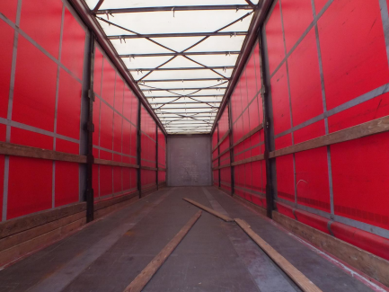 Zdjęcie przedmiotu: KOEGEL SN24 Curtain semi-trailer