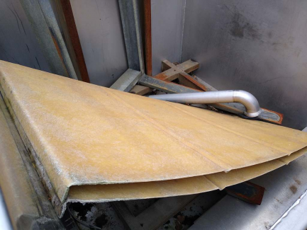 Zdjęcie przedmiotu: A line for the production of juices consisting of three units: sorting, grinding and squeezing juice as well as juice packaging and packing.