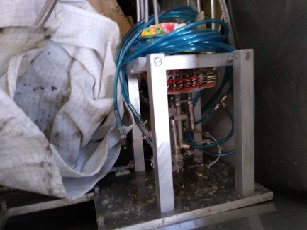 Zdjęcie przedmiotu: Line for packing loose products