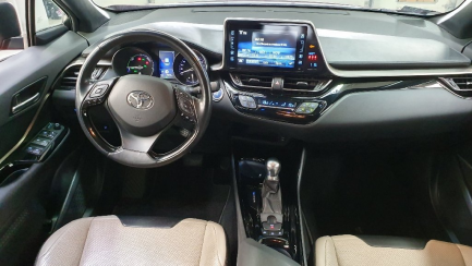Zdjęcie przedmiotu: Toyota C-HR 1.8 Hybrid Selection