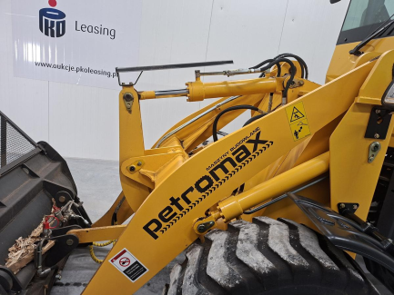 Zdjęcie przedmiotu: Ładowarka kołowa przegubowa PETROMAX PM 916