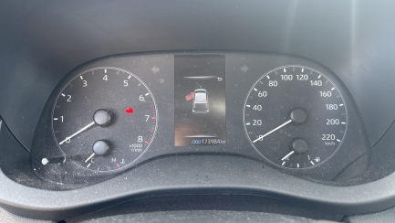 Zdjęcie przedmiotu: Toyota Yaris 1.0 Comfort DR zatrzymany elektronicznie Oświadczenie o utracie DR
