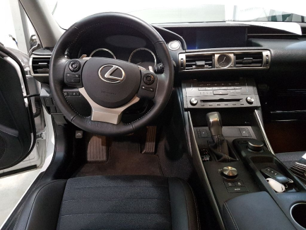 Zdjęcie przedmiotu: Lexus Is
