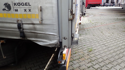 Zdjęcie przedmiotu: KOEGEL S24-1 curtain semi-trailer