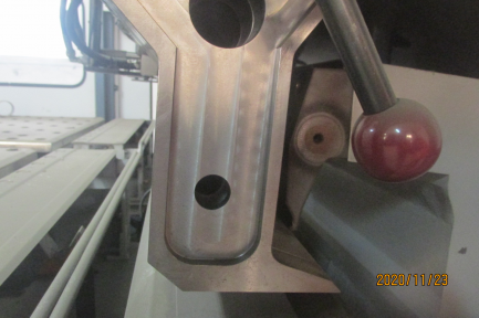 Zdjęcie przedmiotu: SALVAGNINI P2 Performer bending center - a CNC device designed for bending metal sheets up to 2 mm thick.