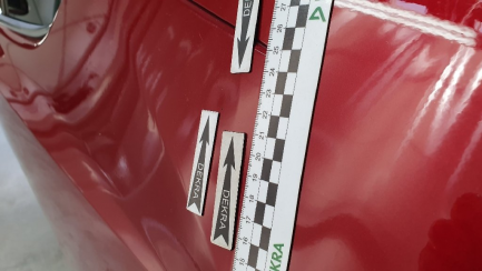 Zdjęcie przedmiotu: Toyota C-HR 1.8 Hybrid Selection