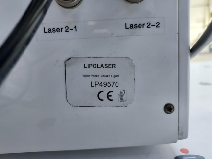 Zdjęcie przedmiotu: A cosmetic device that enables a procedure in which the cold diode laser penetrates into the subcutaneous layers and reduces the body circumference, stimulating the properties of fat cell membranes. STUDIO FIGURA Lipolaser