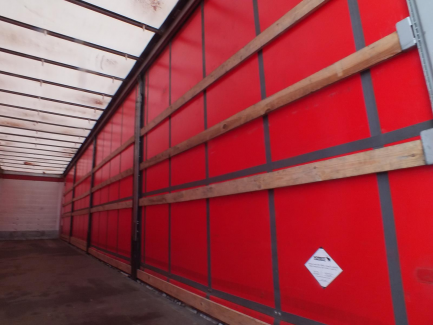 Zdjęcie przedmiotu: SCHMITZ CARGOBULL SCB*S3T Curtain semitrailer