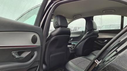 Zdjęcie przedmiotu: Mercedes-benz E 220d 9G-TRONIC