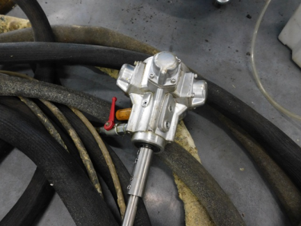 Zdjęcie przedmiotu: A set for spraying and polyurethane injection