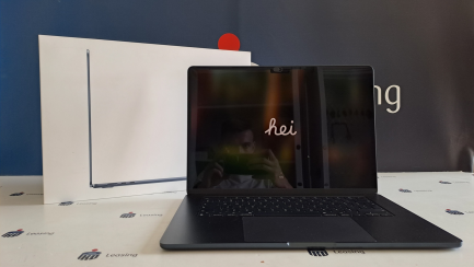 Notebook / Laptop Apple MacBook Air 15'' 8-rdzeniowy procesor M3 (GPU 10 rdzeni) / RAM 24GB / dysk 1TB SSD / 35W (północ), kod prod. MC9L4ZE/A/D1