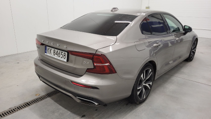 Zdjęcie przedmiotu: Volvo S60 B4 B R-Design aut