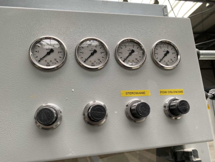 Zdjęcie przedmiotu: Automatic varnishing machine DMS 600 / 4S