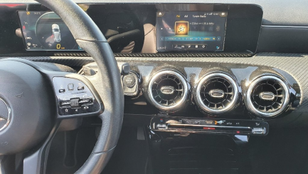 Zdjęcie przedmiotu: Mercedes-benz A 180d Style 7G-DCT