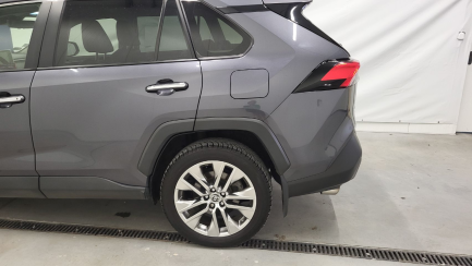 Zdjęcie przedmiotu: Toyota RAV4 2.5 Hybrid Executive 4x4