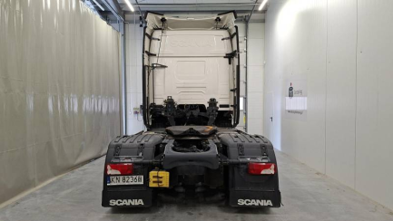 Zdjęcie przedmiotu: SCANIA R460 Super E6 18.0t 4x2 NA Highline