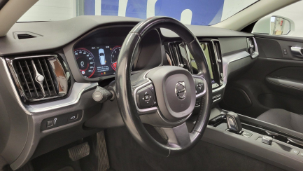 Zdjęcie przedmiotu: Volvo V60 B3 B Momentum Core aut