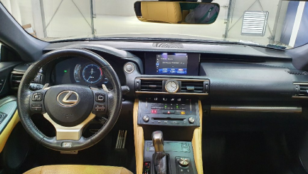 Zdjęcie przedmiotu: Lexus RC300 F Sport