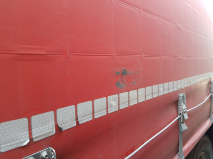 Zdjęcie przedmiotu: SCHMITZ CARGOBULL SCB*S3T Curtain semitrailer