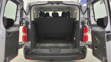Zdjęcie przedmiotu: Citroen JUMPY Kombi 1.5 BlueHDi M 2,8t