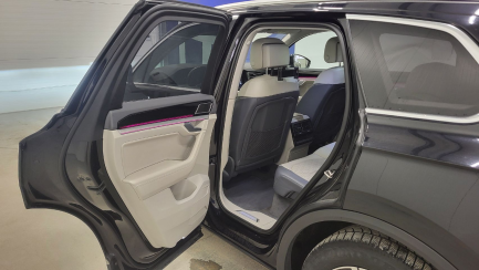 Zdjęcie przedmiotu: Volkswagen Touareg 3.0 V6 TDI SCR 4Mot. Elegance