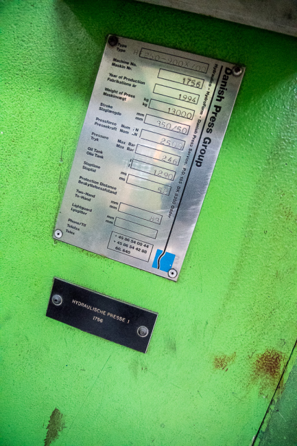 Zdjęcie przedmiotu: Technological line for the production of SICODAN condensers CONDENSER line