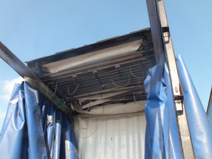 Zdjęcie przedmiotu: Original price PLN 22 000 NET KRONE SD Curtain trailer